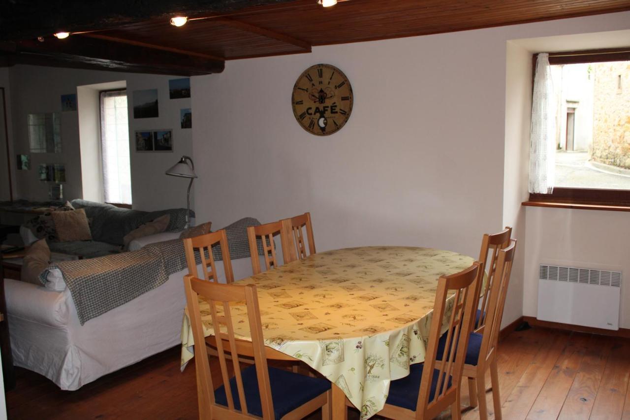 Le Chat Botte - Vankantiehuis In Languedoc-Roussillion Bed & Breakfast Routier Exterior photo